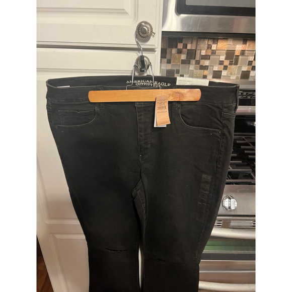 New American Eagle Super Super Stretch Hi-Rise Slim Flare Jeans - Picture 4 of 8